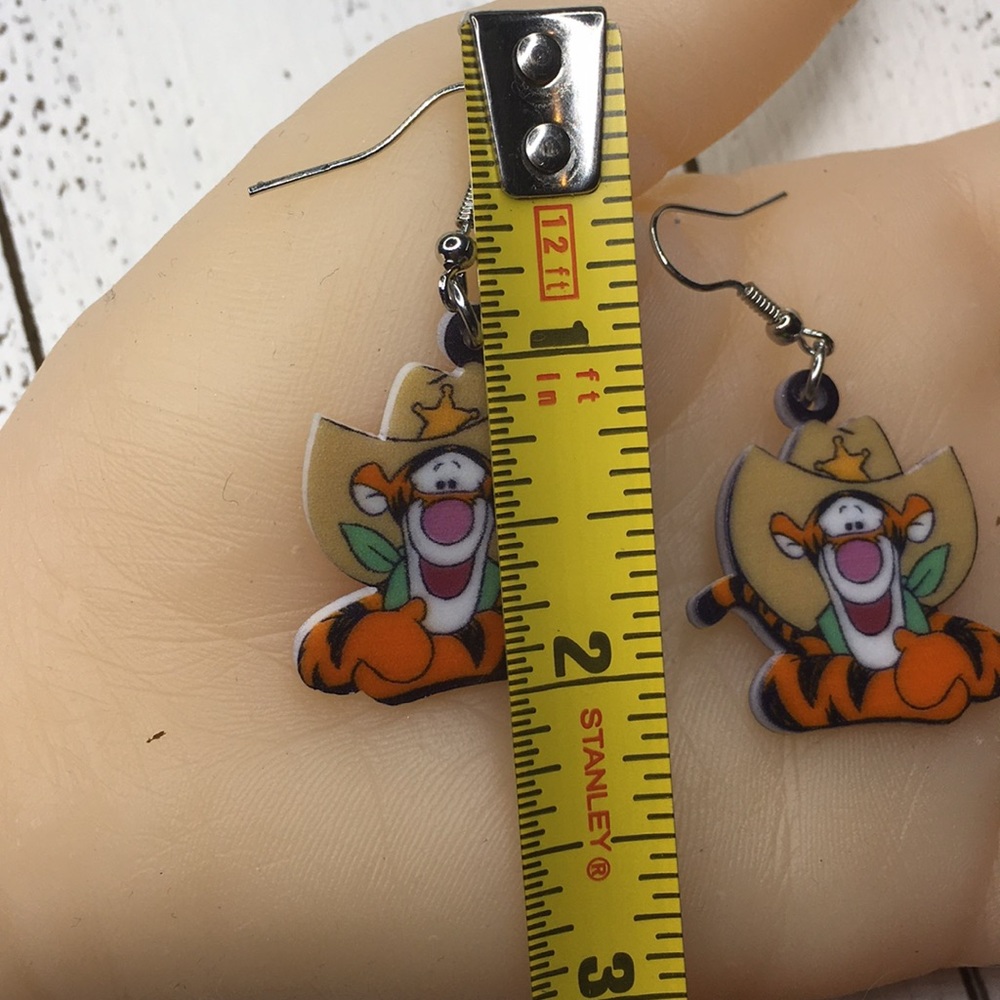 TIGGER Acrylic Earrings - Picture 6 of 7